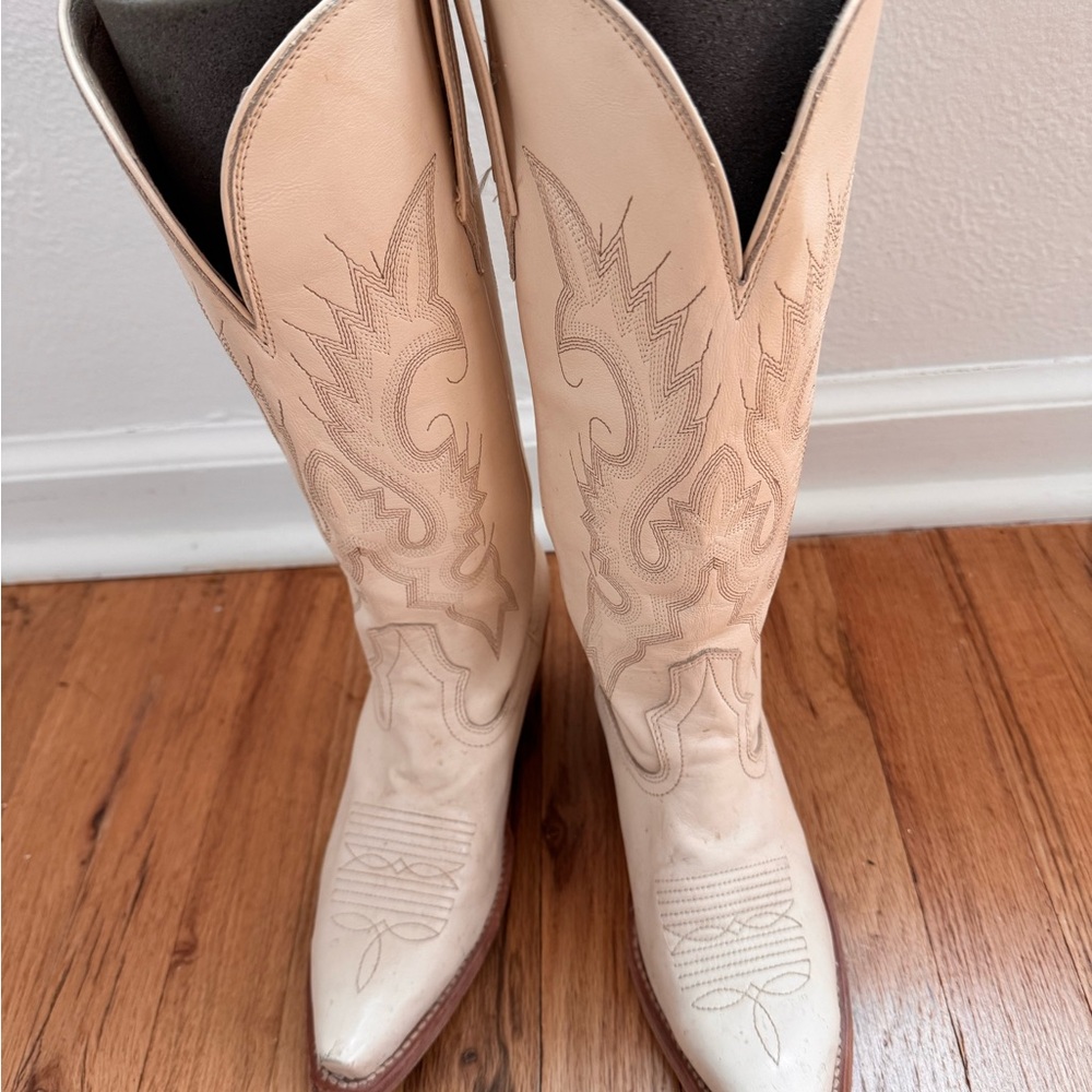 Cream Western Cowboy Boots